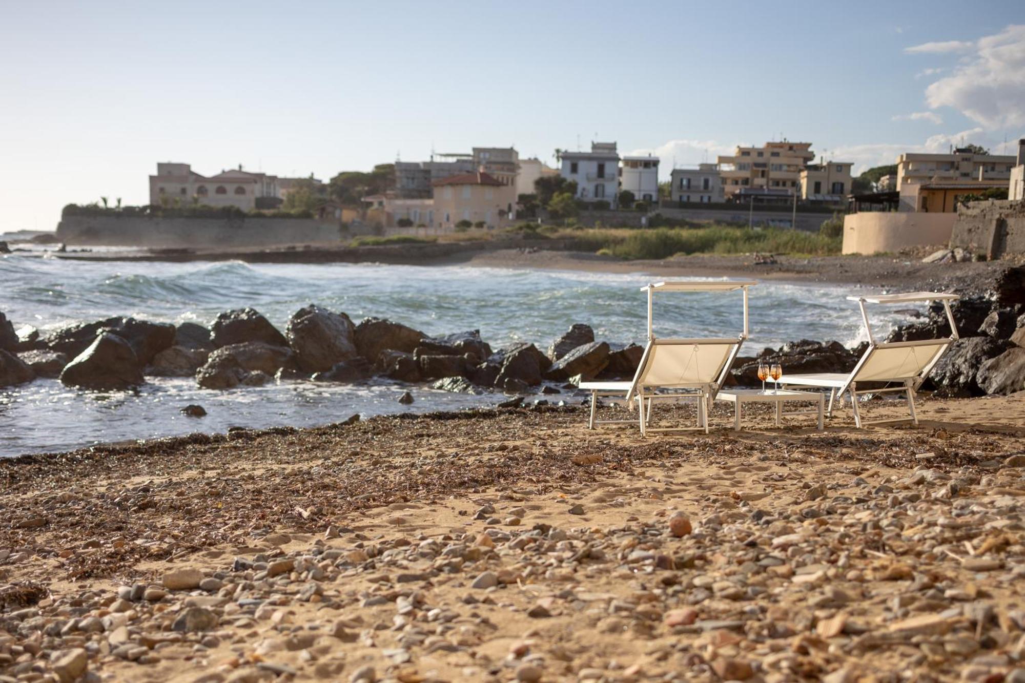 Le Suites Sul Mare Di Esterina 치비타베키아 외부 사진
