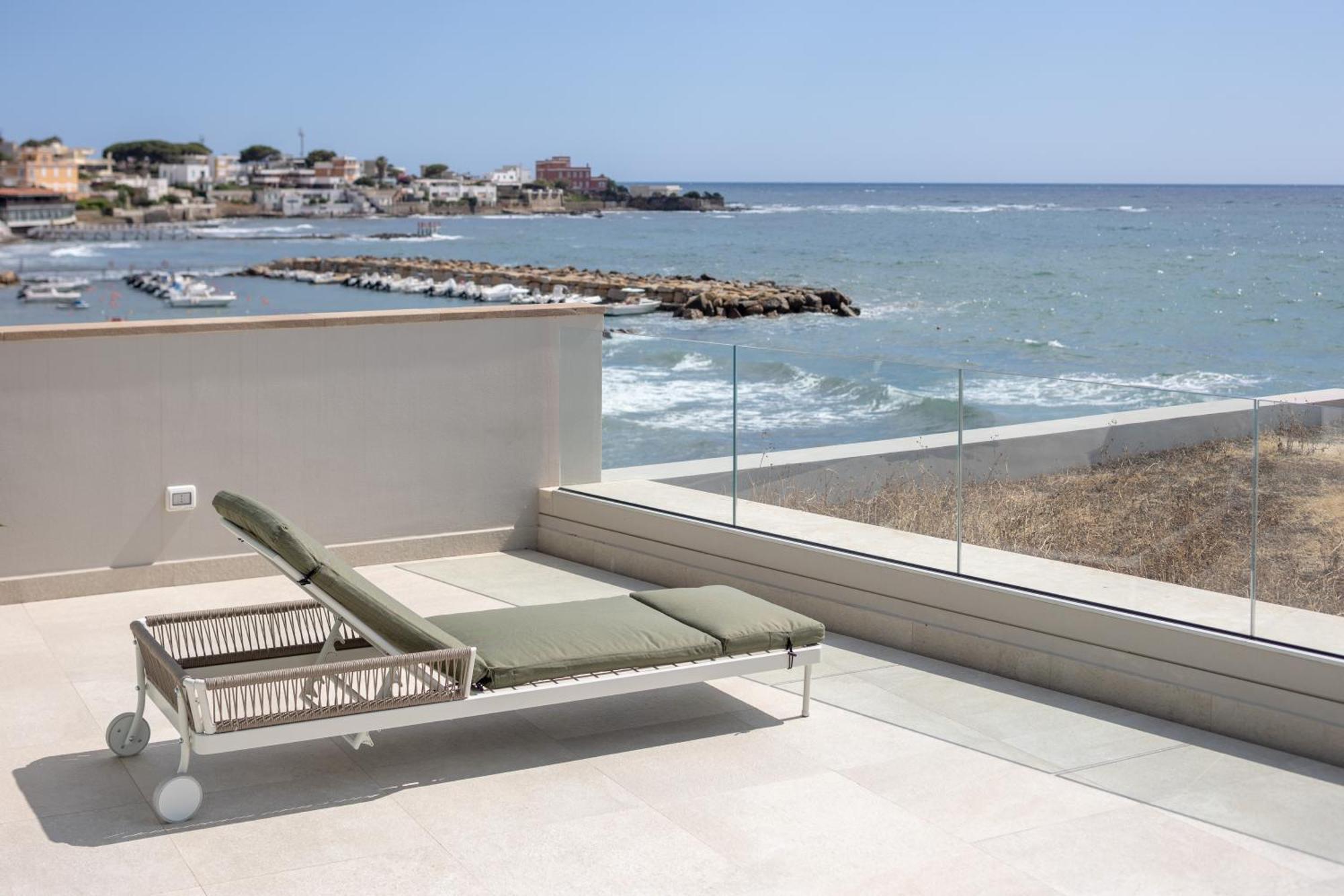 Le Suites Sul Mare Di Esterina 치비타베키아 외부 사진