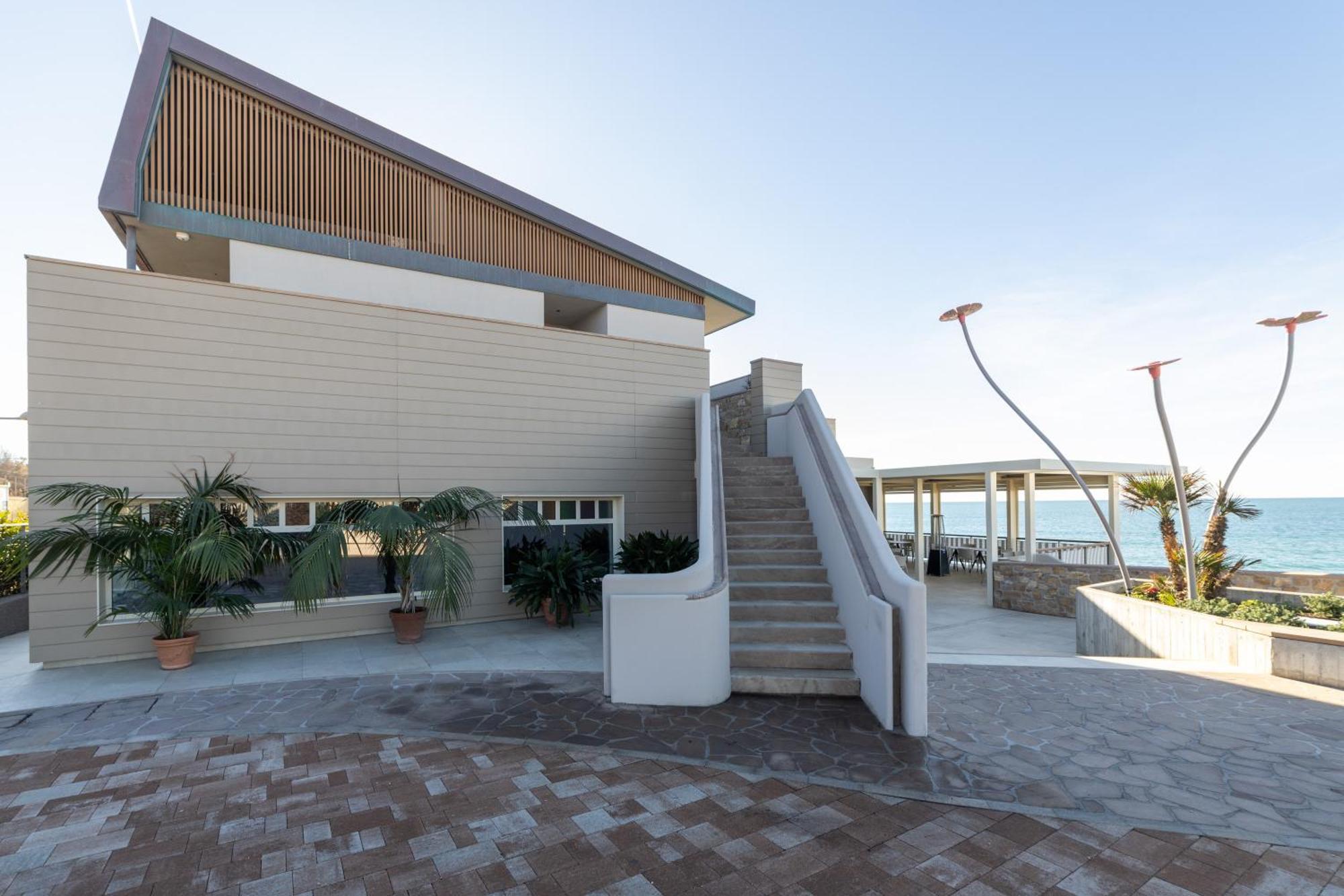 Le Suites Sul Mare Di Esterina 치비타베키아 외부 사진